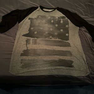 American eagle 3/4 sleeve flag tee